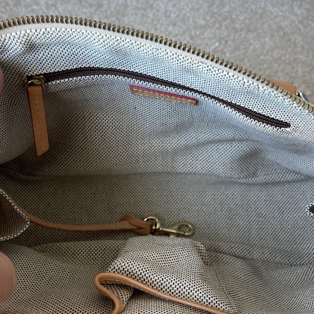 Dooney & Bourke spring handle bag - Picture 4 of 6